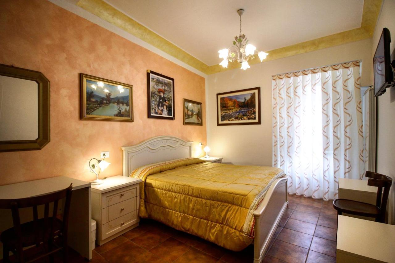 B&B In Centro A Pacentro Екстер'єр фото